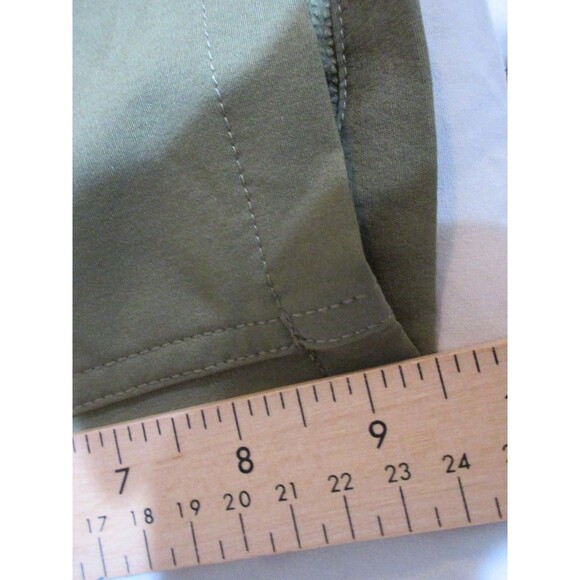 The North Face Green Lightweight Outdoor Casual Shorts Mens 34 Flash Dry - Picture 4 of 6